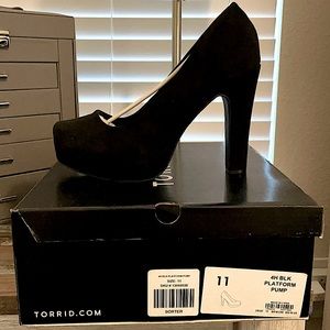 Torrid Faux Suede XW Pumps